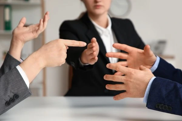 How Can Divorce Mediation Help You Avoid Court London
